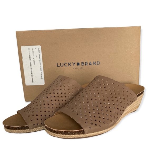 Lucky Brand Women's Jemya Leather Wedge Sandals - Picture 7 of 9